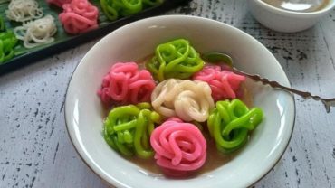 Cara Membuat Putu Mayang Manisnya Bikin Lidah Bergoyang